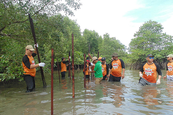 CSR ‘Menjaga Negeri’: Mangrove Planting in Balikpapan